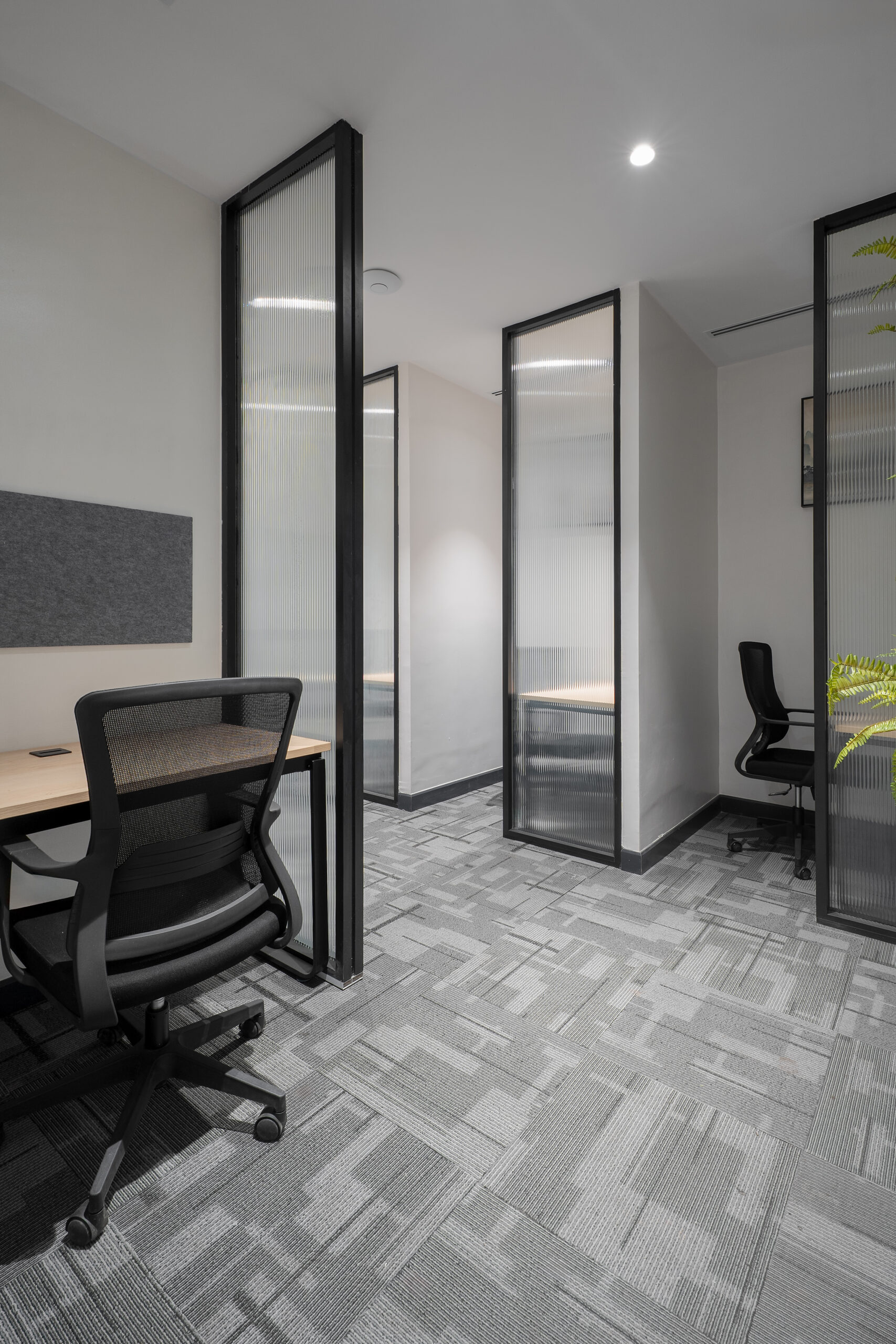 Full 6 Pod Strategy Room